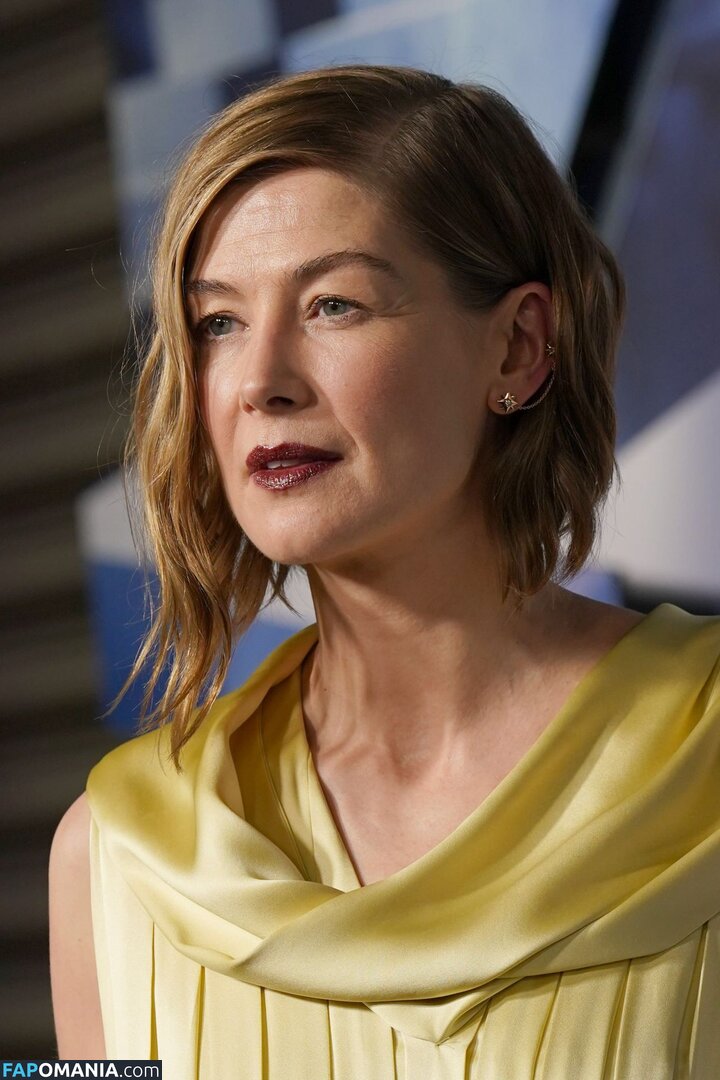 Rosamund Pike / mspike Nago OnlyFans  Przeciekłe zdjęcie #111