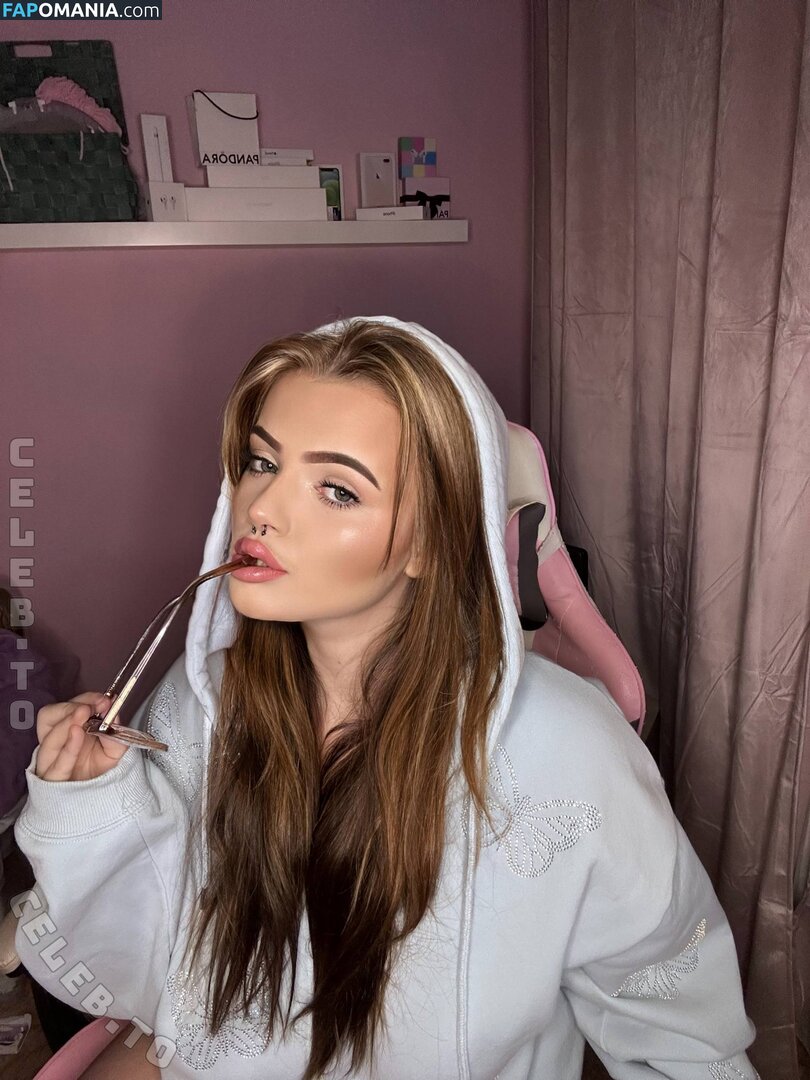 Roselin.de / Roselinde0F / https: / roselinde.de Nago OnlyFans  Przeciekłe zdjęcie #34