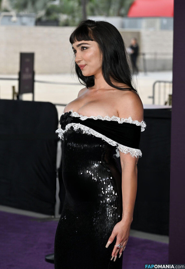 Rowan Blanchard / Simp Chat / https: / rowanblanchard Nago OnlyFans  Przeciekłe zdjęcie #550
