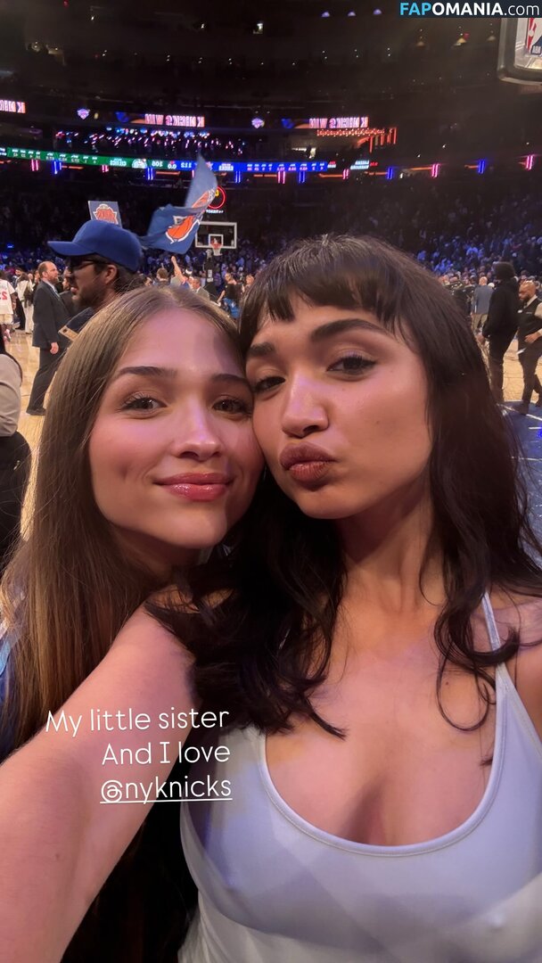 Rowan Blanchard / Simp Chat / https: / rowanblanchard Nago OnlyFans  Przeciekłe zdjęcie #564