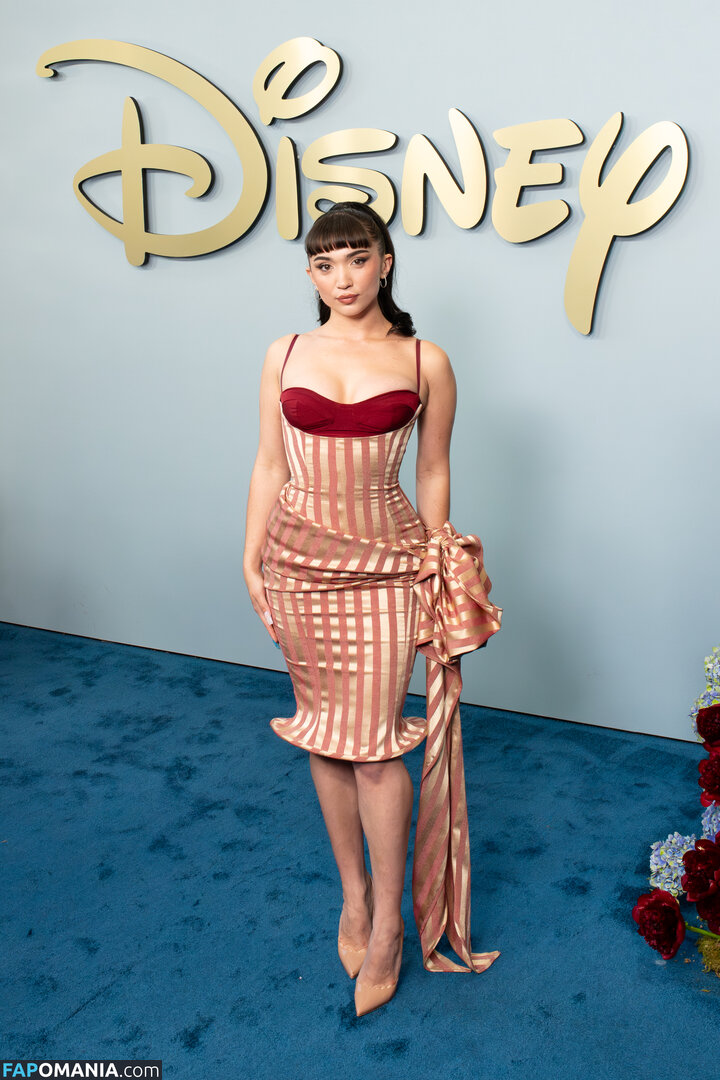 Rowan Blanchard / Simp Chat / https: / rowanblanchard Nago OnlyFans  Przeciekłe zdjęcie #566