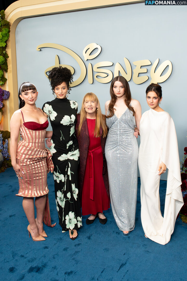 Rowan Blanchard / Simp Chat / https: / rowanblanchard Nago OnlyFans  Przeciekłe zdjęcie #570