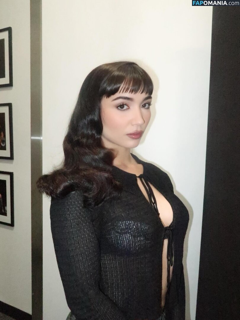 Rowan Blanchard / Simp Chat / https: / rowanblanchard Nago OnlyFans  Przeciekłe zdjęcie #576