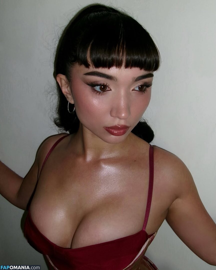 Rowan Blanchard / Simp Chat / https: / rowanblanchard Nago OnlyFans  Przeciekłe zdjęcie #584