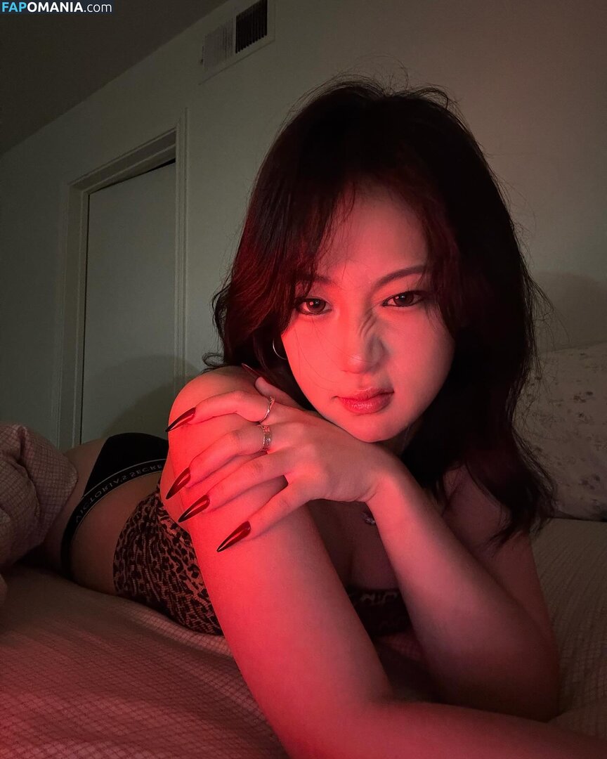 Rubyzhu / rubyzhu1204 Nago OnlyFans  Przeciekłe zdjęcie #1