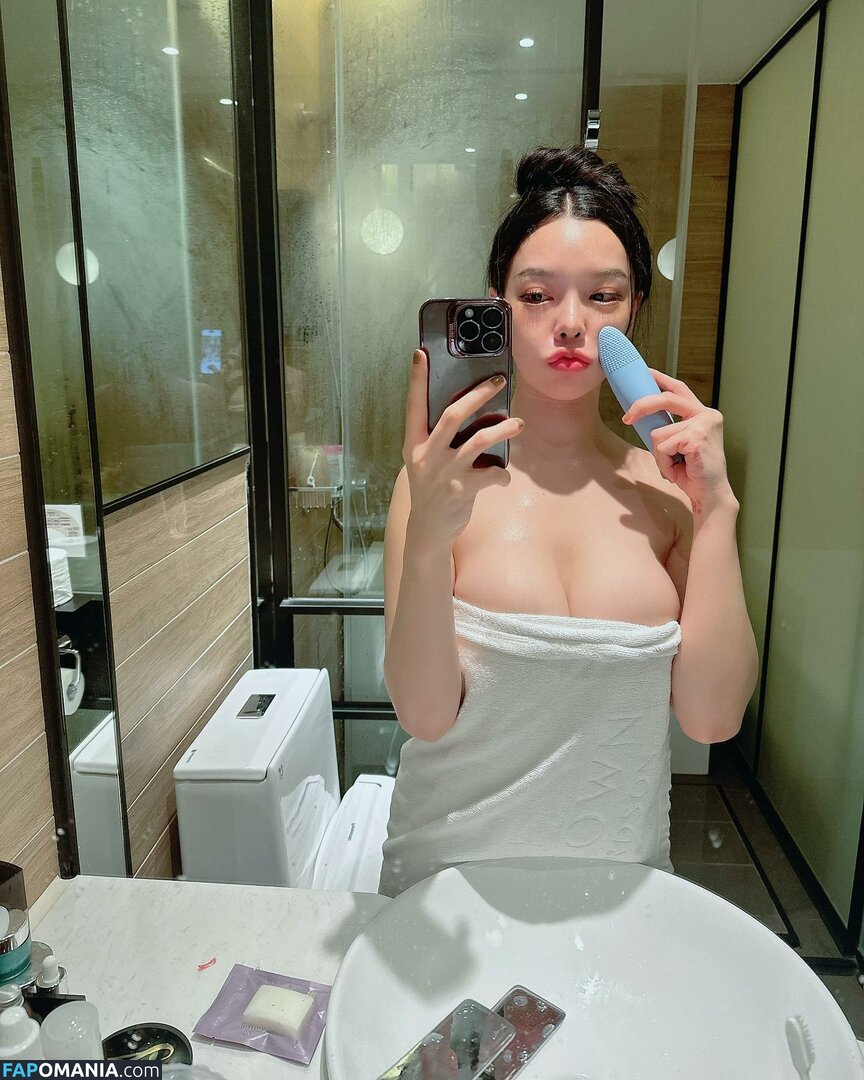 Rungarun Kunlawong / aine_boahancock Nago OnlyFans  Przeciekłe zdjęcie #9