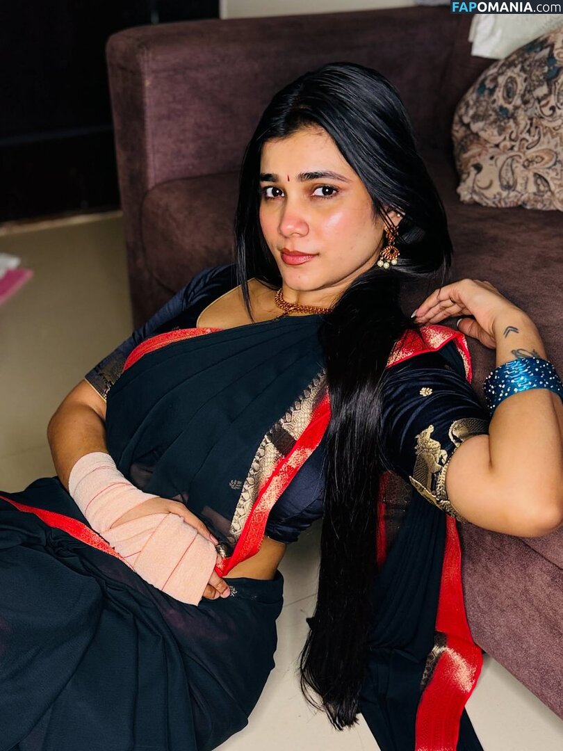 Saadhana Naidu Nago OnlyFans  Przeciekłe zdjęcie #2