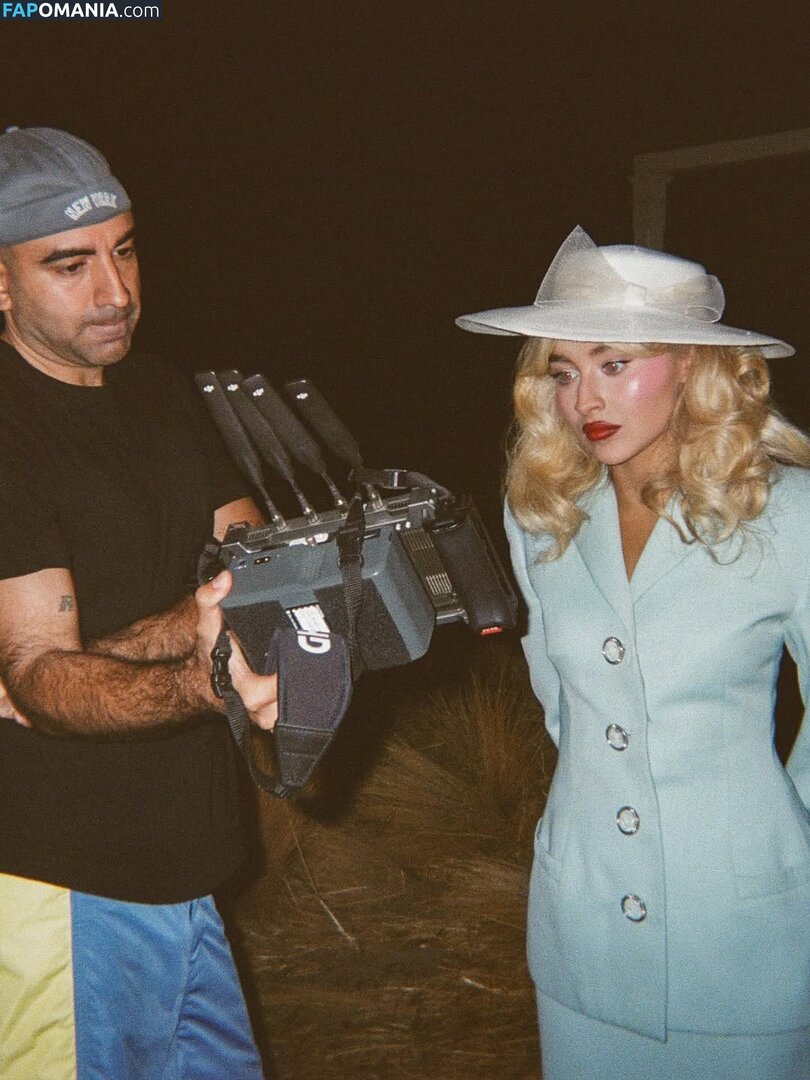 Sabrina Carpenter / https: / sabrinacarpenter Nago OnlyFans  Przeciekłe zdjęcie #2437