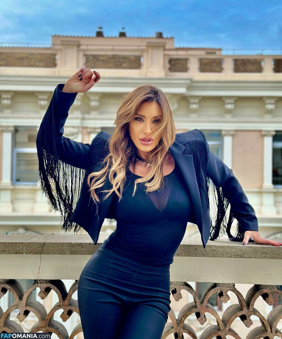 Sabrina Salerno / sabrinasalernofficial Nago OnlyFans  Przeciekłe zdjęcie #1713