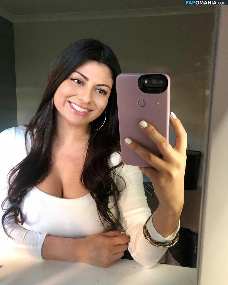 Sabrina / Sabrina_wet / dontripchocolatechip / sabrinacarpenter / sabrinainthecity / suhbeaner_ / upnextwithsabrina Nago OnlyFans  Przeciekłe zdjęcie #15