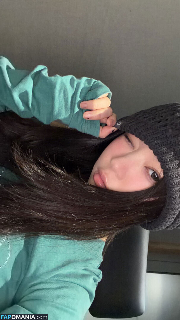Sakai Moka / https: / illit_official Nago OnlyFans  Przeciekłe zdjęcie #2