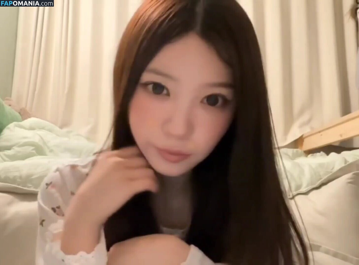 Sakai Moka / https: / illit_official Nago OnlyFans  Przeciekłe zdjęcie #9