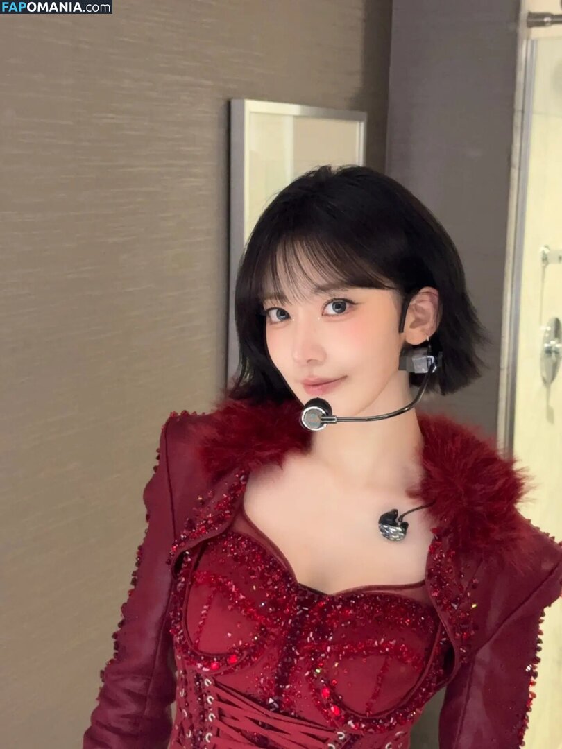 39saku_chan / LESSERAFIM / Sakura Miyawaki 宮脇 咲良 Nago OnlyFans  Przeciekłe zdjęcie #8
