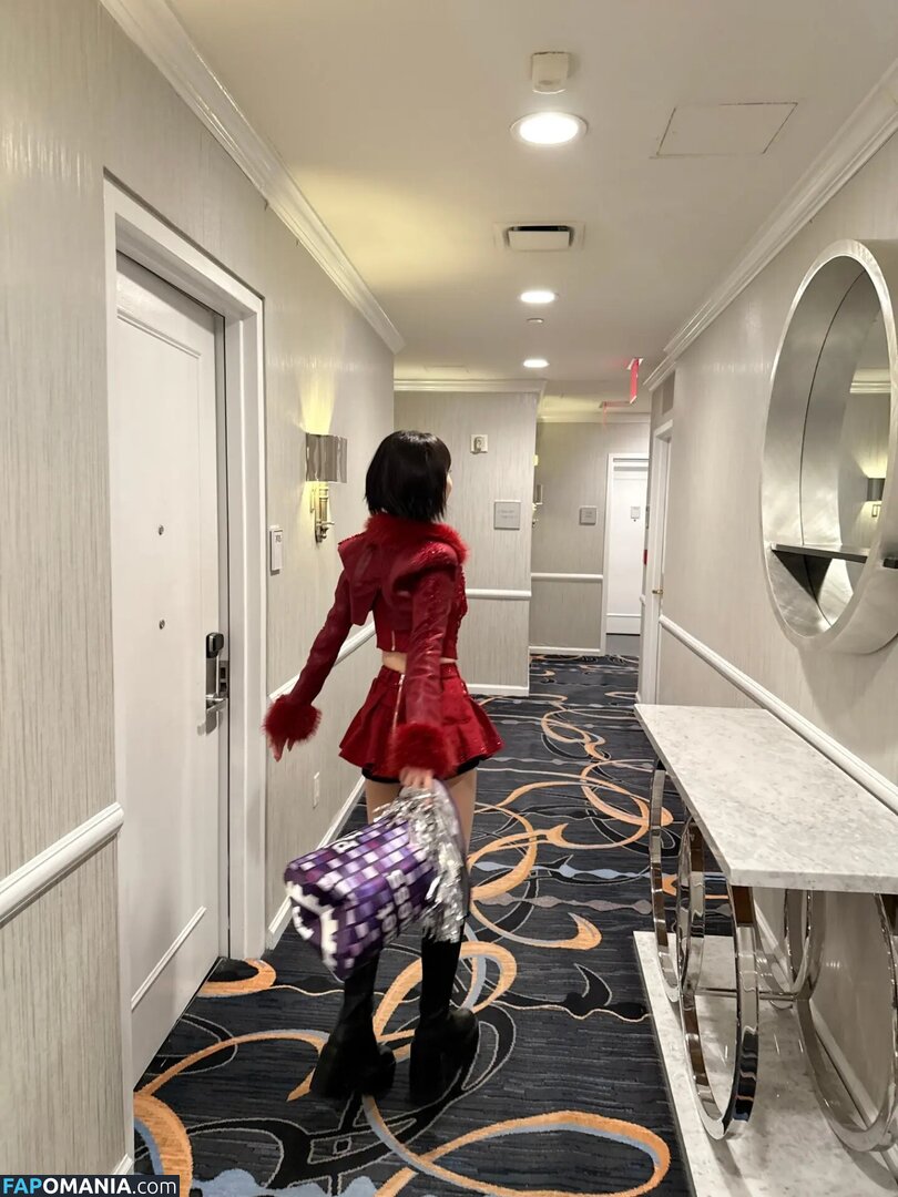 39saku_chan / LESSERAFIM / Sakura Miyawaki 宮脇 咲良 Nago OnlyFans  Przeciekłe zdjęcie #10