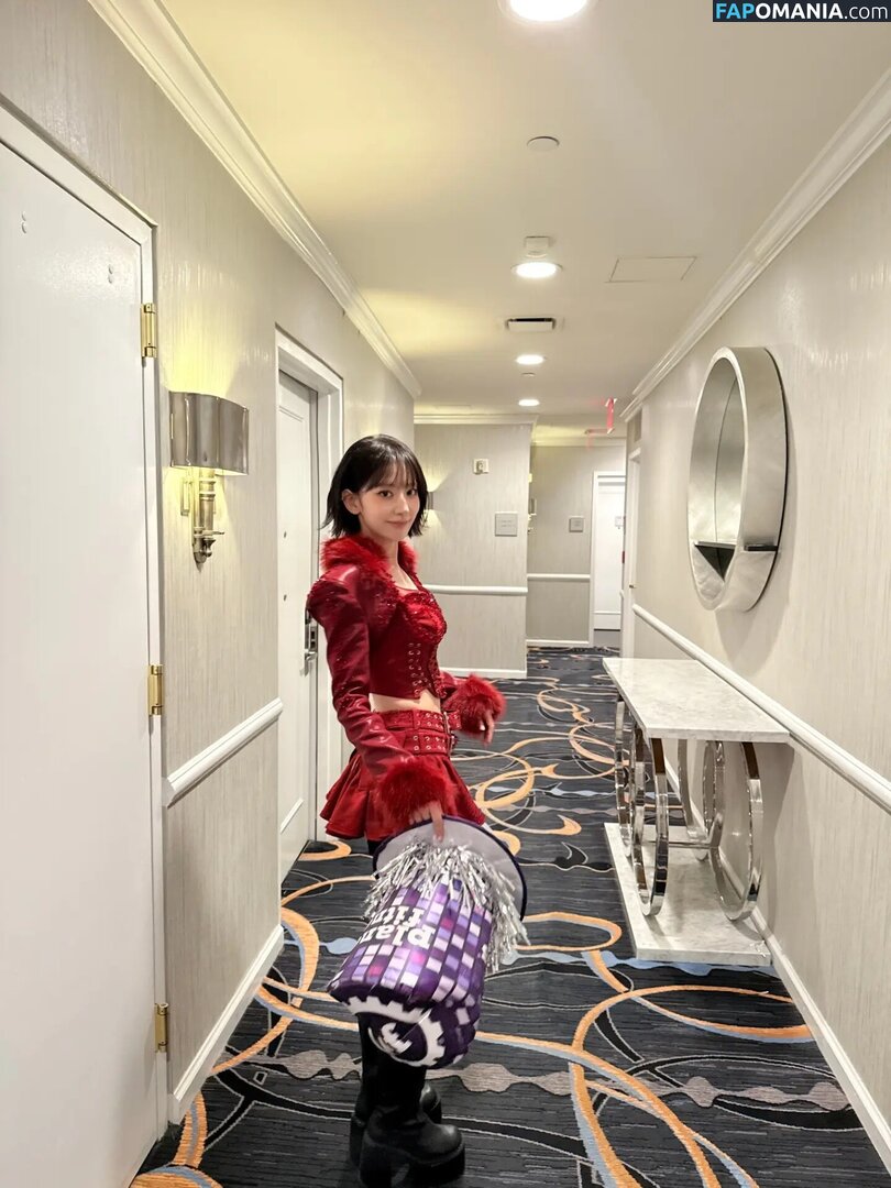 39saku_chan / LESSERAFIM / Sakura Miyawaki 宮脇 咲良 Nago OnlyFans  Przeciekłe zdjęcie #11