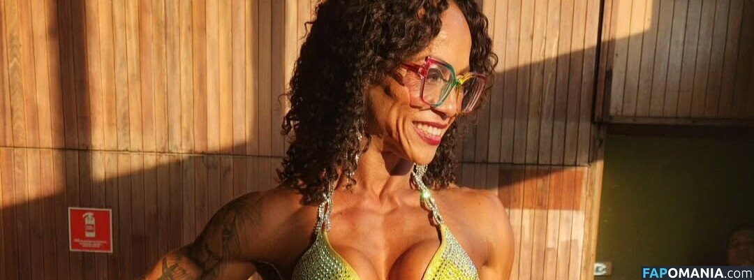 Sandra Andrade / Sandrinha Saradi / sandra fit / sandraandrade888 / sandrafit Nago OnlyFans  Przeciekłe zdjęcie #4