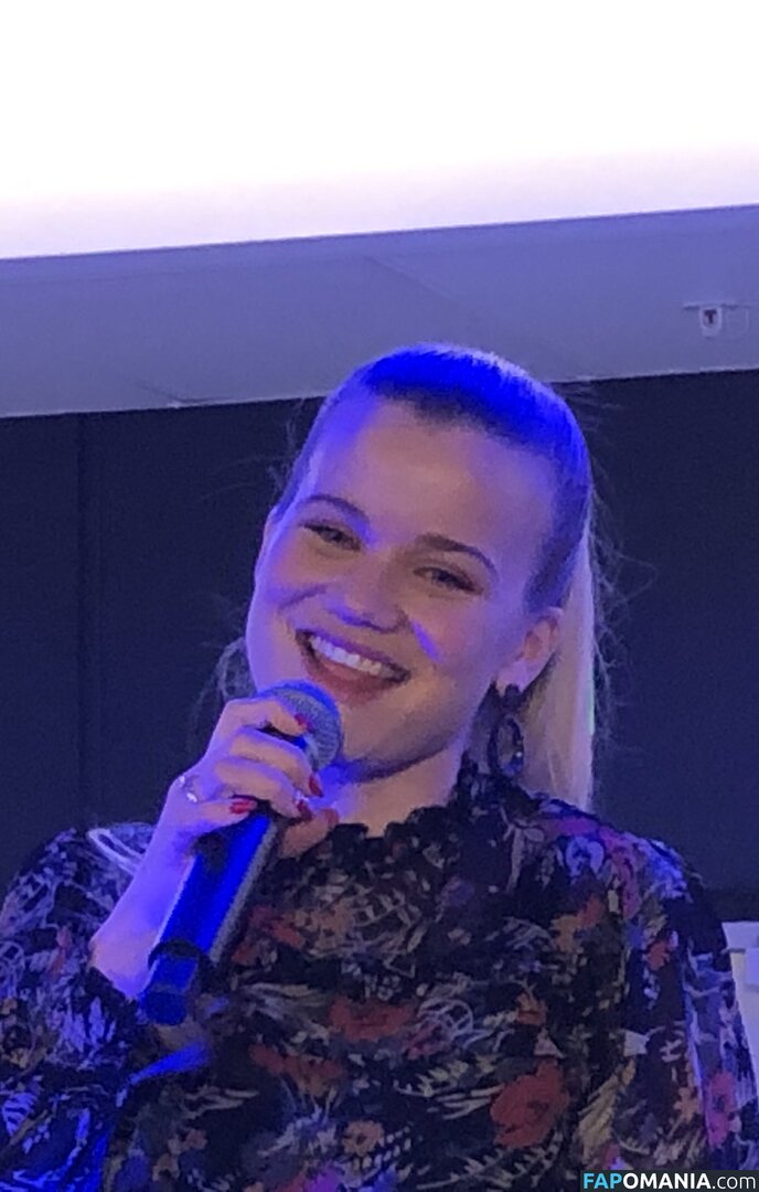 Sandra Lyng Nago OnlyFans  Przeciekłe zdjęcie #8