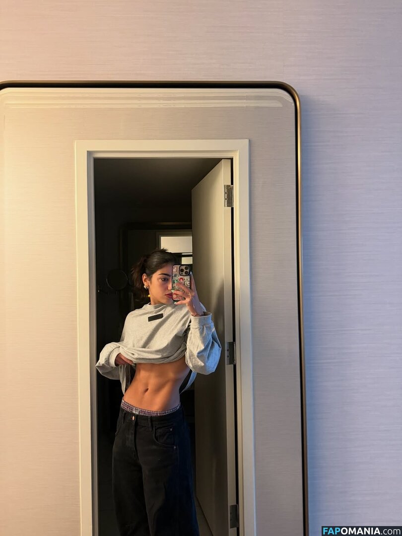 Sara Saffari / sarasaffari__ Nago OnlyFans  Przeciekłe zdjęcie #389