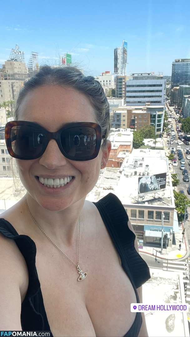 Sarah Cruddas / sarahcruddastv Nago OnlyFans  Przeciekłe zdjęcie #1