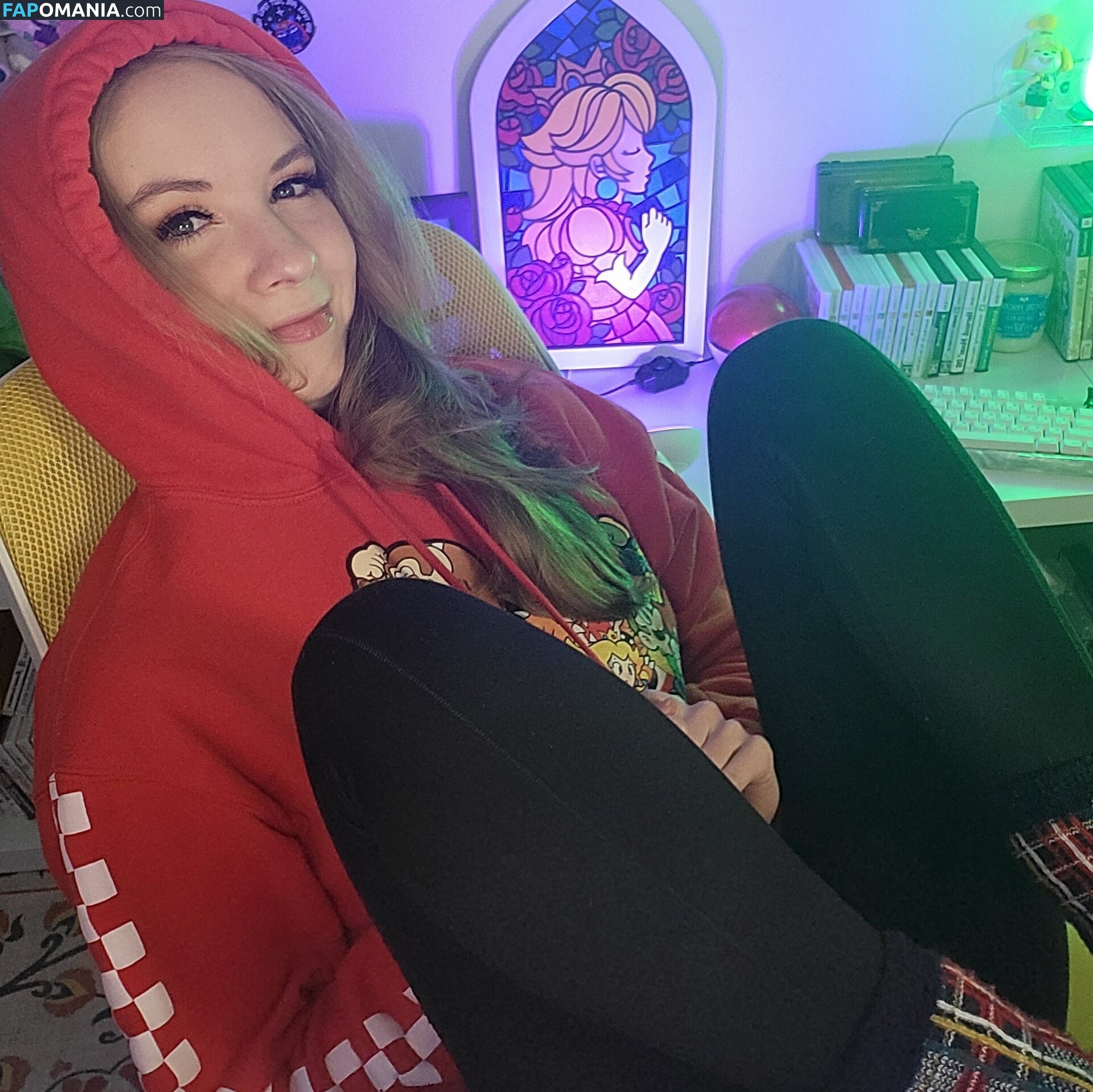 Sarahpodz / https: Nago OnlyFans  Przeciekłe zdjęcie #1