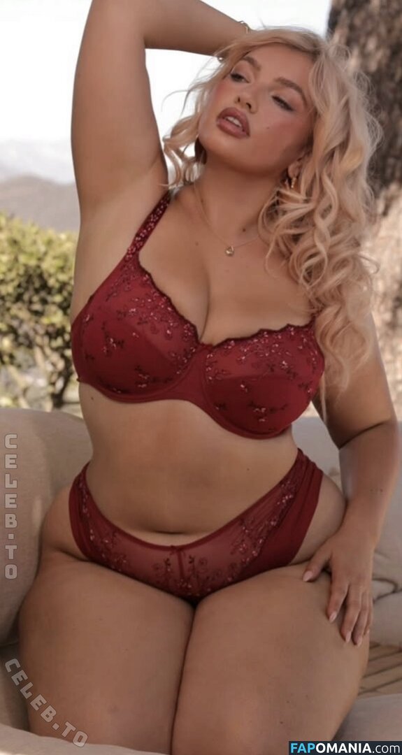 Sarina Nowak / sarinanowak Nago OnlyFans  Przeciekłe zdjęcie #2