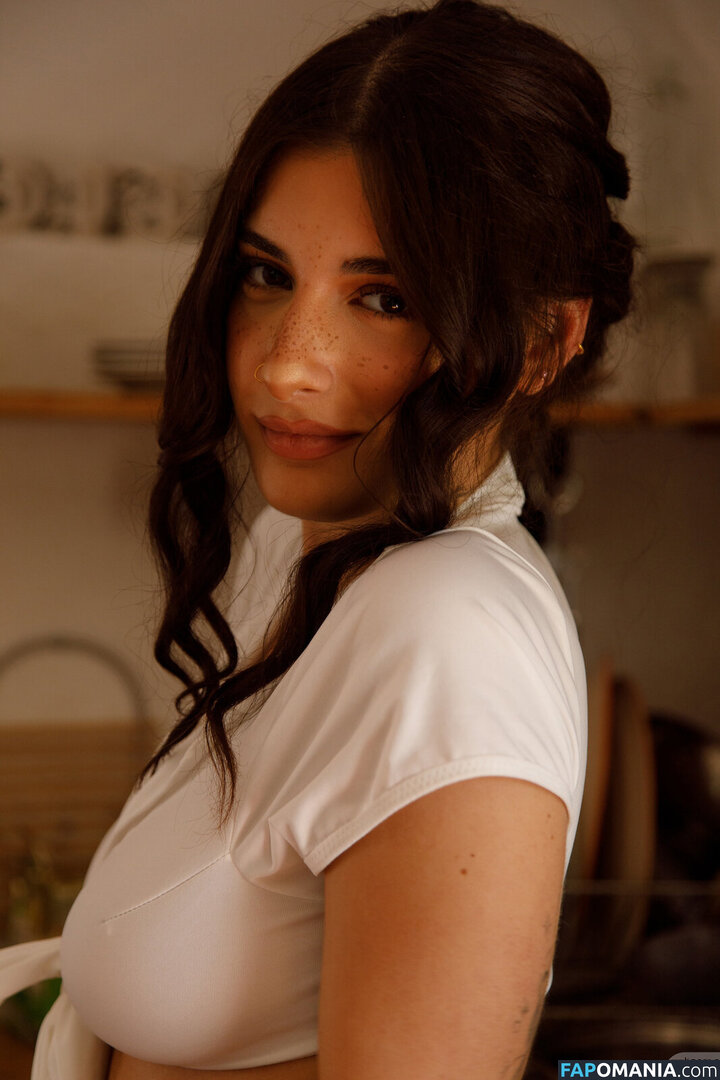 Sary Gimalda Nago OnlyFans  Przeciekłe zdjęcie #12