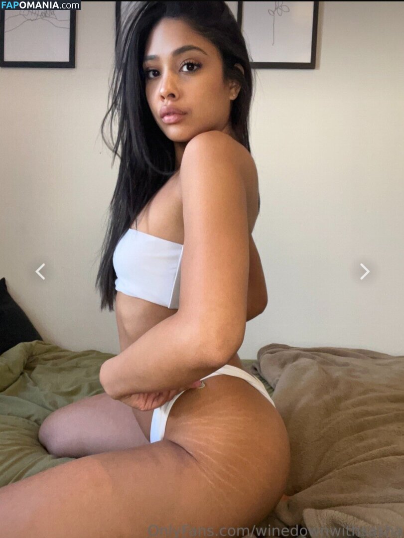 Sasha The Sommelier / _sashafrancesca / winedownwithsasha Nago OnlyFans  Przeciekłe zdjęcie #1