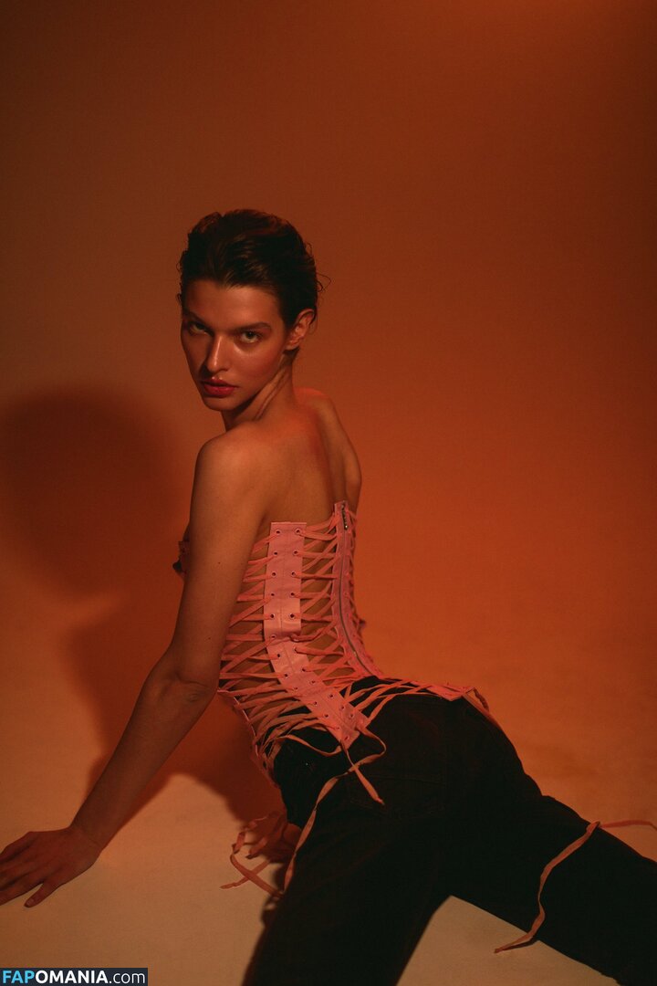 Sasha Zotova / shuzolotova Nago OnlyFans  Przeciekłe zdjęcie #5