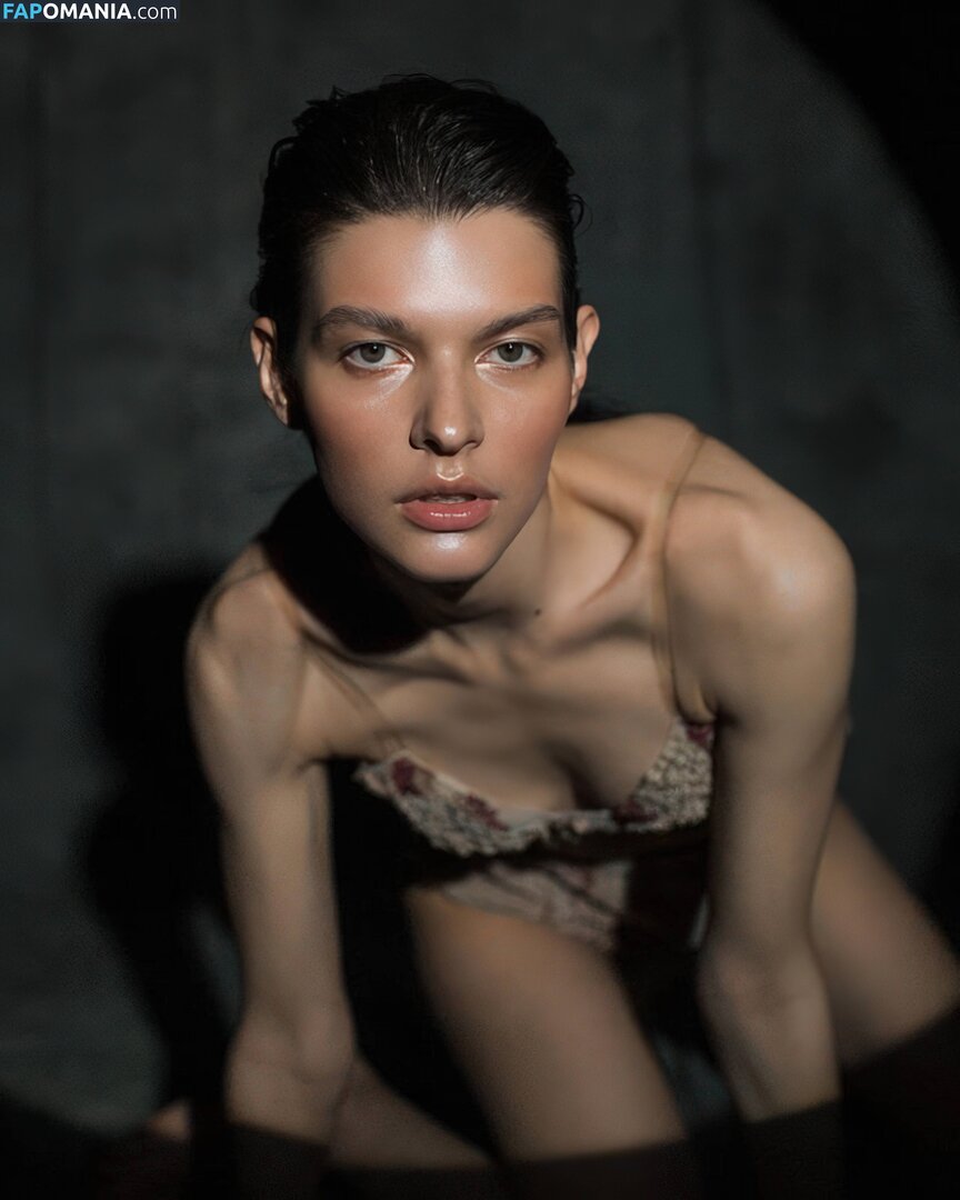 Sasha Zotova / shuzolotova Nago OnlyFans  Przeciekłe zdjęcie #11