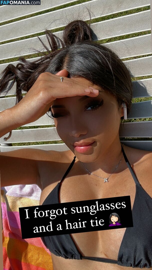 SassySounds ASMR / SassysoundsASMR / sassyselenaaaa / selenaaasasmr Nago OnlyFans  Przeciekłe zdjęcie #10