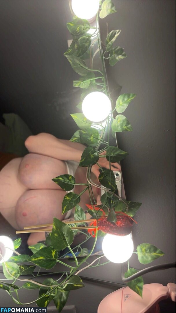 Savanna Becker / https: / savvrose5 Nago OnlyFans  Przeciekłe zdjęcie #3