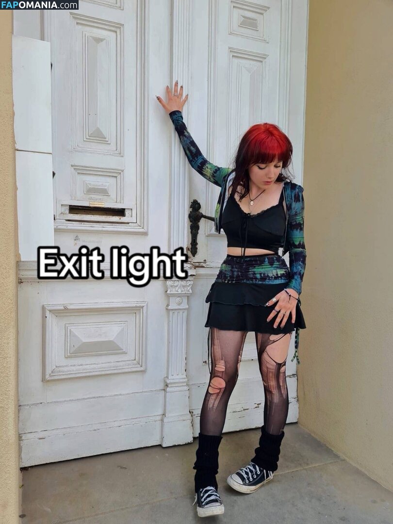 foxynfriendsmadebydesign / scorpionfl0wer / scrtcnt04 Nago OnlyFans  Przeciekłe zdjęcie #2