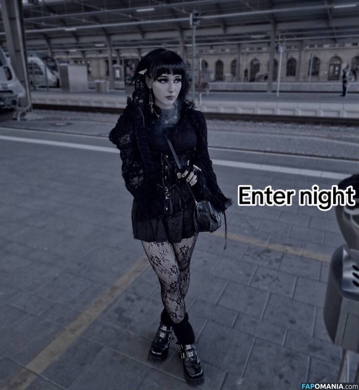 foxynfriendsmadebydesign / scorpionfl0wer / scrtcnt04 Nago OnlyFans  Przeciekłe zdjęcie #3