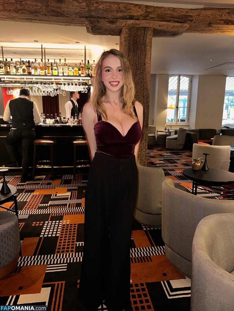 Serena Skybourne / https: / serenaskybourne Nago OnlyFans  Przeciekłe zdjęcie #22