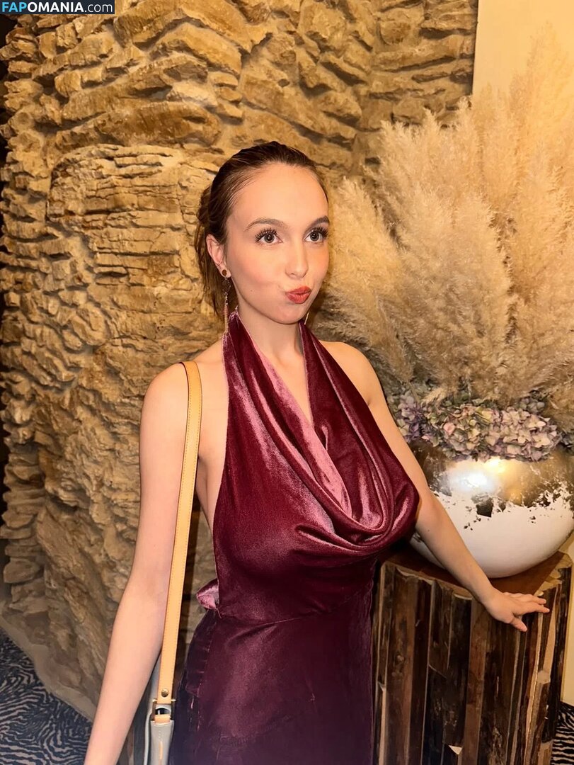 Serena Skybourne / https: / serenaskybourne Nago OnlyFans  Przeciekłe zdjęcie #33