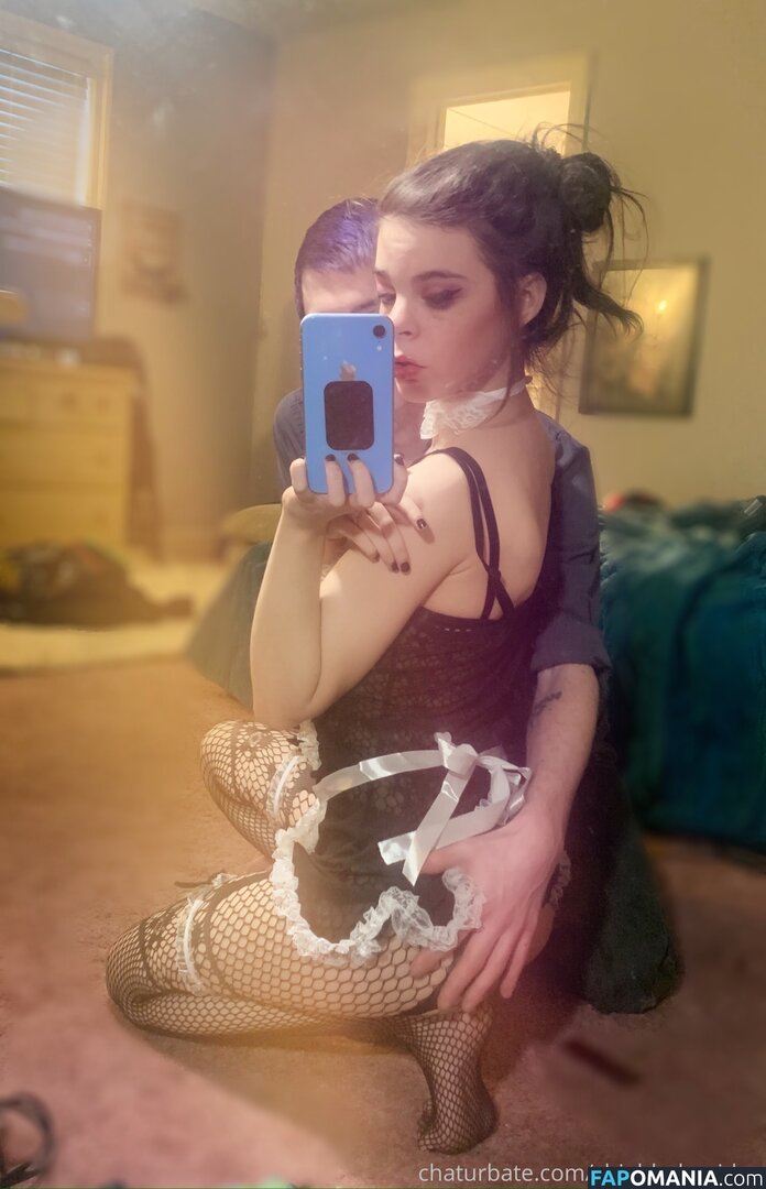 https: / shegavemethree / shieldedmaidenCB / the.donut.girl Nago OnlyFans  Przeciekłe zdjęcie #119