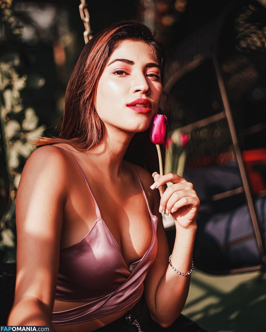 Shivani Singh / shivani.singhh Nago OnlyFans  Przeciekłe zdjęcie #2