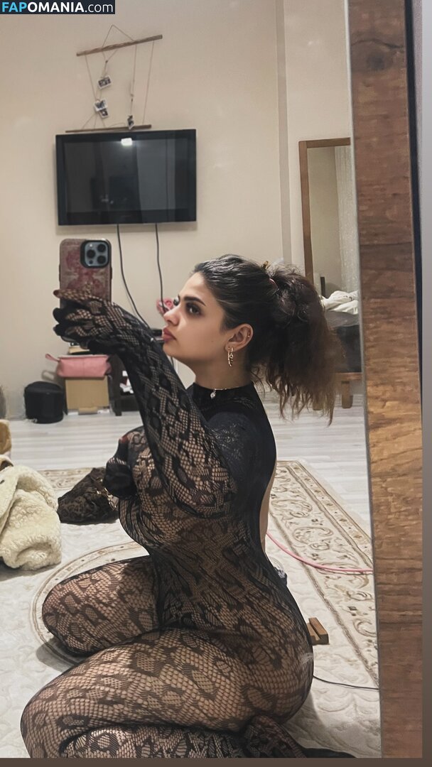 Silentnnova / Turkish busty HaticeYilmaz Nago OnlyFans  Przeciekłe zdjęcie #3