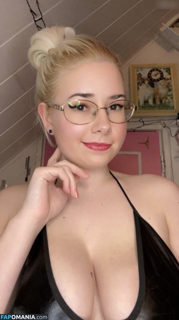 Sina-Marie Hüttner / sina.mh2001 Nago OnlyFans  Przeciekłe zdjęcie #11