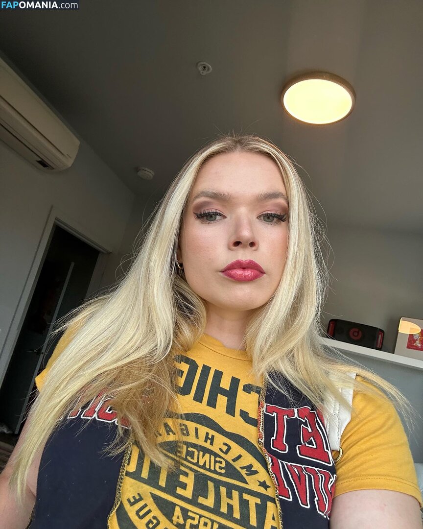 rapper / sinawynne Nago OnlyFans  Przeciekłe zdjęcie #4