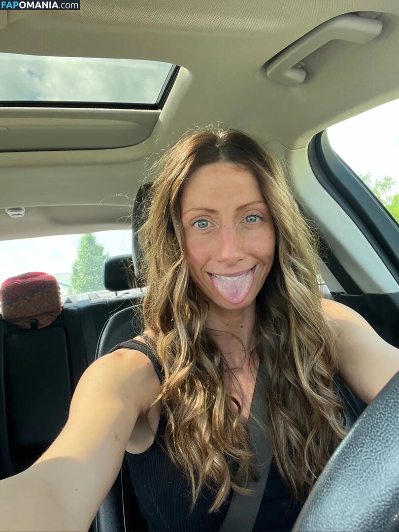 Skyehotwife Nago OnlyFans  Przeciekłe zdjęcie #5
