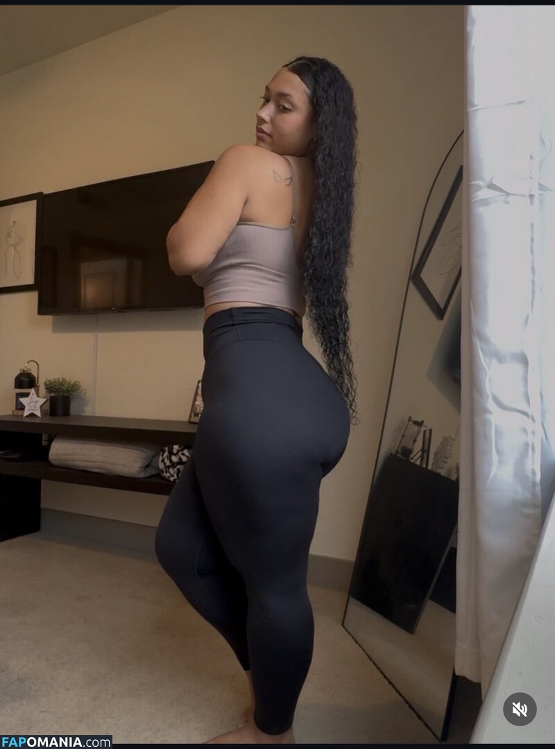 Sky / Skylar Cuevas / SkylarCuevas Nago OnlyFans  Przeciekłe zdjęcie #2