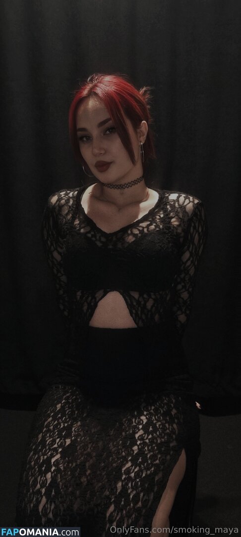 smoking_maya Nago OnlyFans  Przeciekłe zdjęcie #6