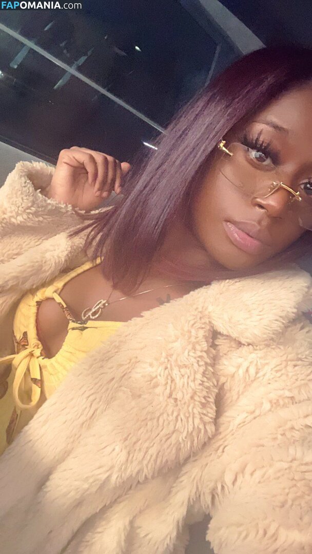 Lola B / Smoochess2xx Nago OnlyFans  Przeciekłe zdjęcie #3