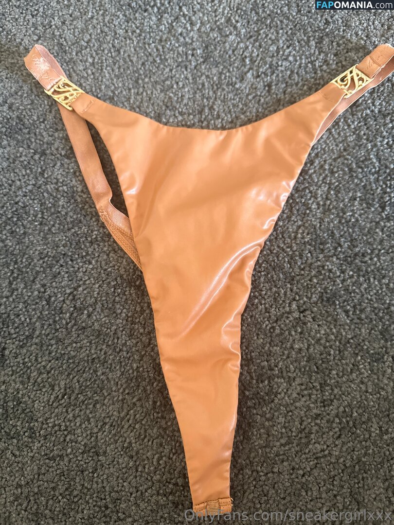 lovesneakers123_ / sneakergirlxxx Nago OnlyFans  Przeciekłe zdjęcie #17