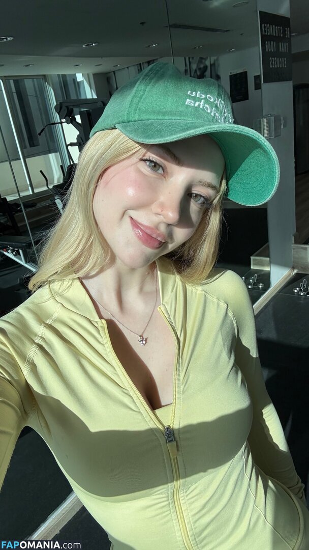 Kardelen Öztaş / Snowfuckerr / Snowmaiid Nago OnlyFans  Przeciekłe zdjęcie #50