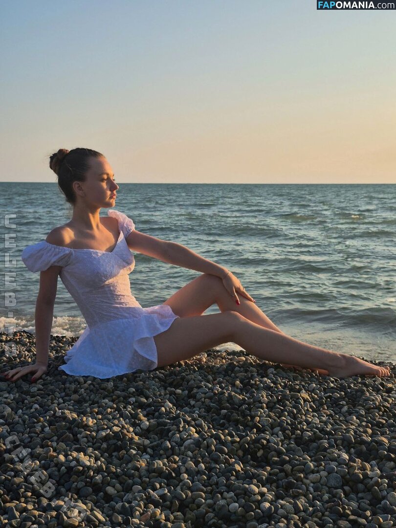 Sofia Alexandrovna / kozyrevaaaaaaa Nago OnlyFans  Przeciekłe zdjęcie #1