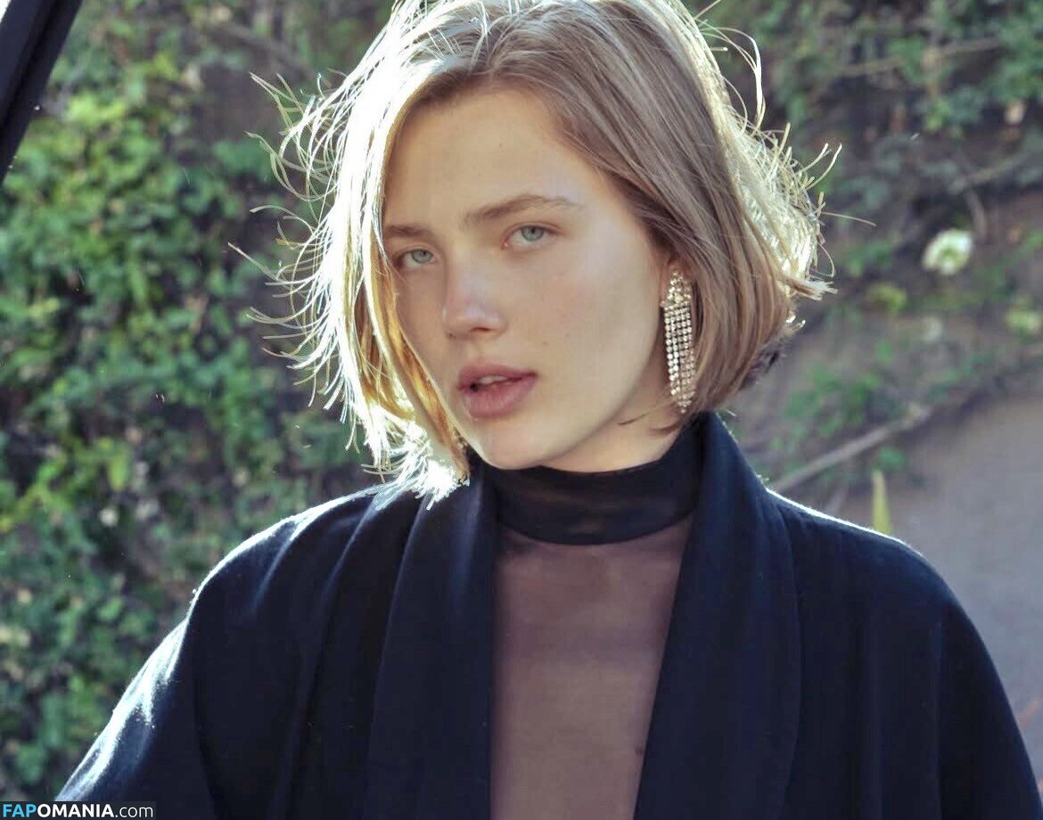 Kondrasofia / Sofia Kondra Nago OnlyFans  Przeciekłe zdjęcie #2