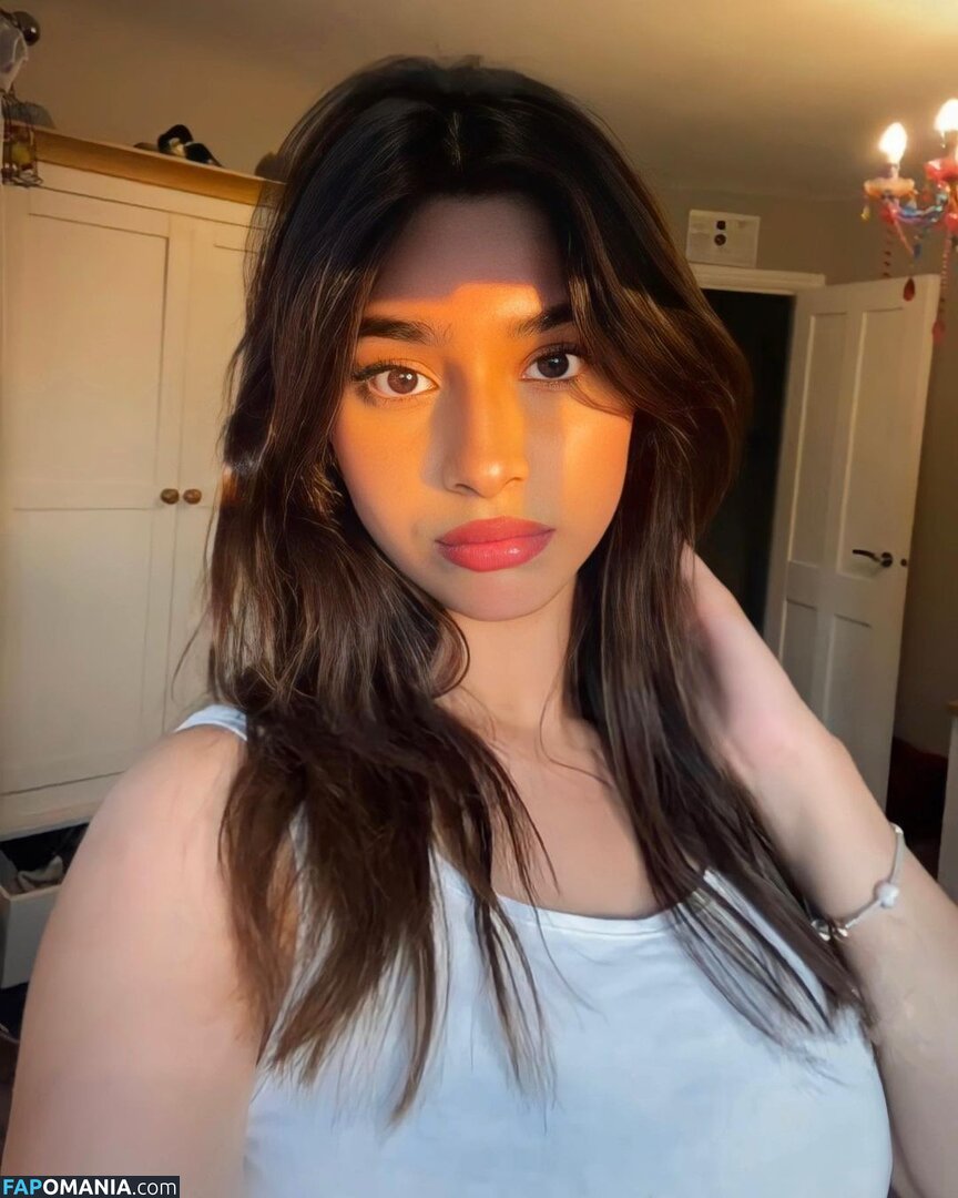 sofiaafpx / sofiashahedd Nago OnlyFans  Przeciekłe zdjęcie #2