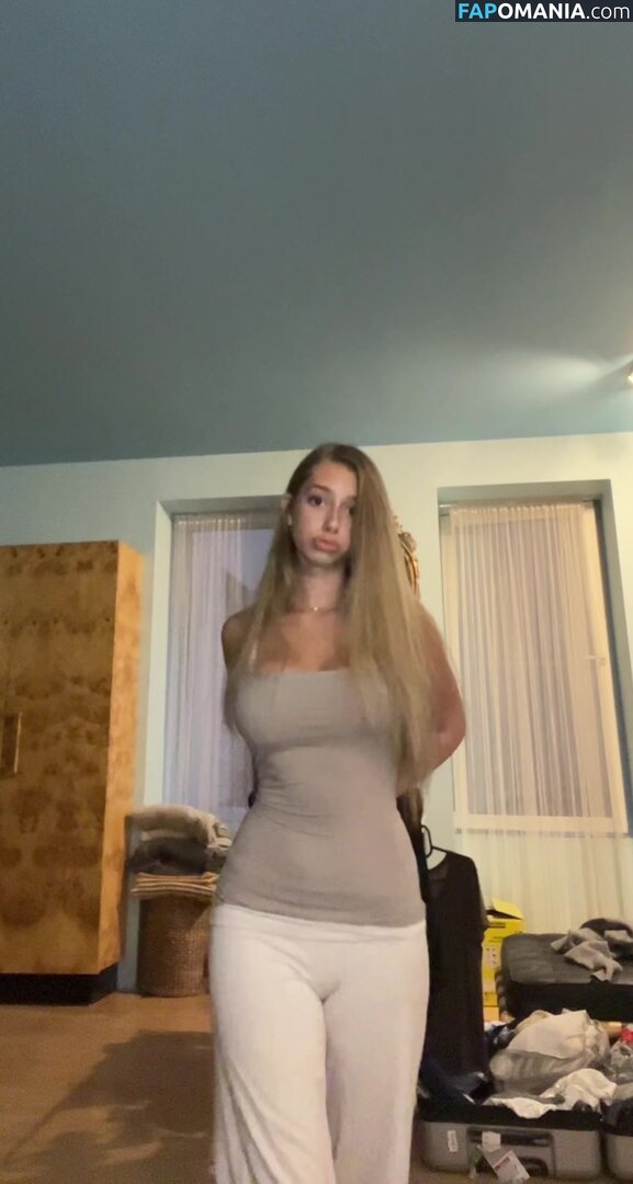 https: / sofyaplotnikova / xsofya_x Nago OnlyFans  Przeciekłe zdjęcie #3